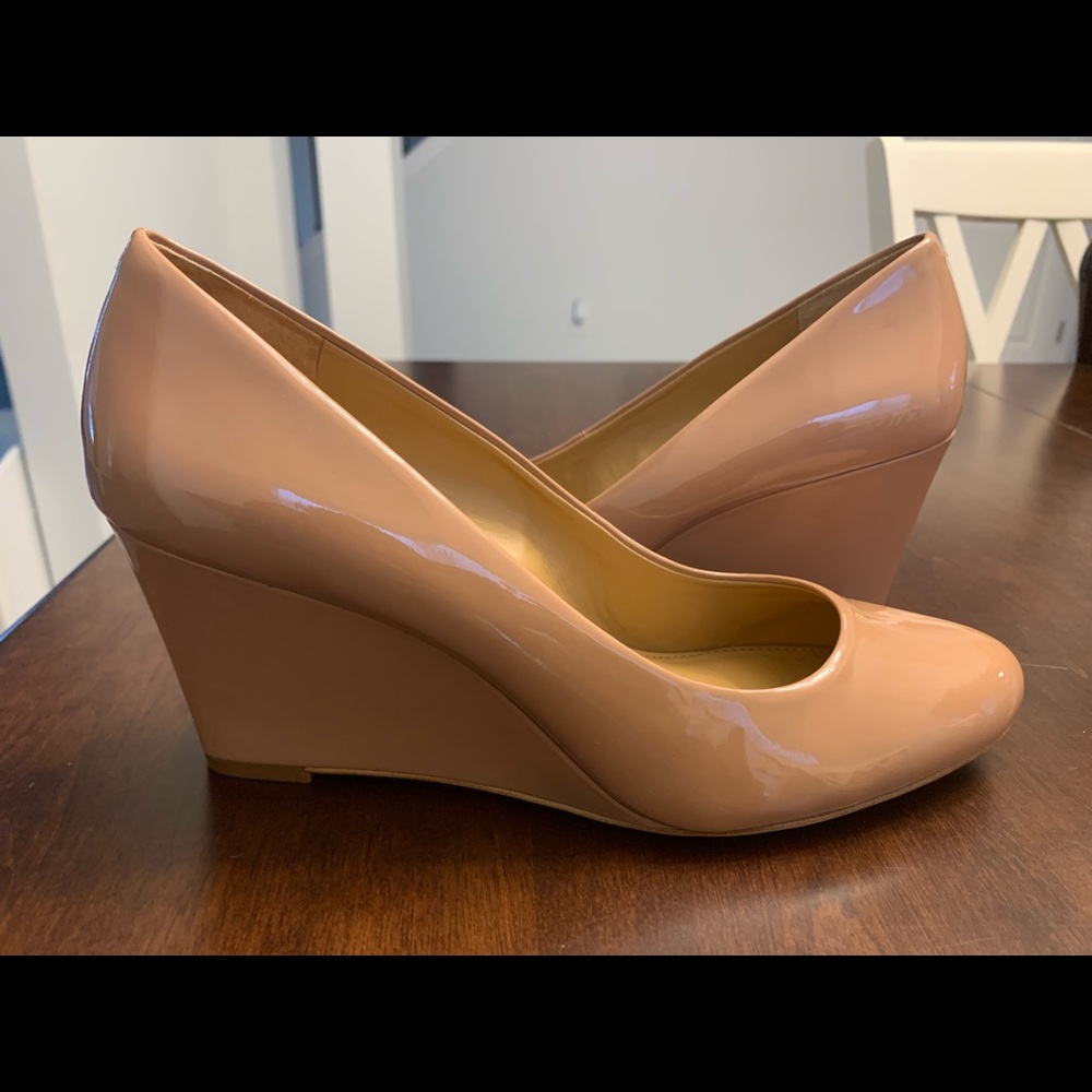 J. Crew Martina Wedge Beige Size 10.